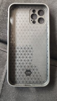 Prodam novy obal na iphone 12 pro - 2