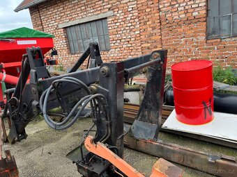 Čelní nakladač na zetor - 2