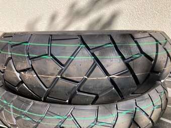 Nové motopneumatiky Dunlop 160/60R17 a 110/80R19 - 2