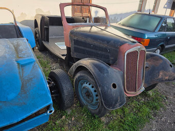 DKW F8/IFA F8 Kabrio ctyrsic Glaeser - 2