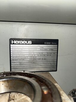 Průmyslová sušárna/pec Heraeus TU 100/150 (250 °C) - 2