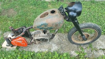 Jawa Pérak 250 komunista - 2