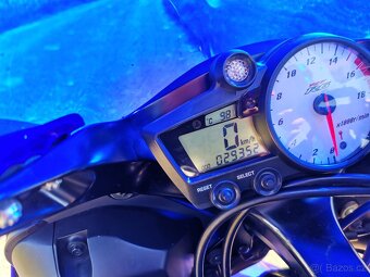Yamaha R6 - 2