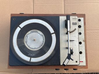 Gramofon Supraphon Model GZ 646 - 2