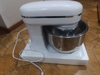 Kuchyňský robot haumeister HM 5601 - 2