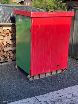 Žélezná bedna/ sklad - 2