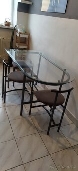 KUCHYŇSKÝ STŮL - 2