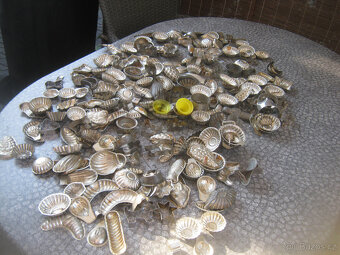 Prodám staré a starší vánoční formičky na cukroví. - 2