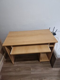 Počítačový stůl - 2