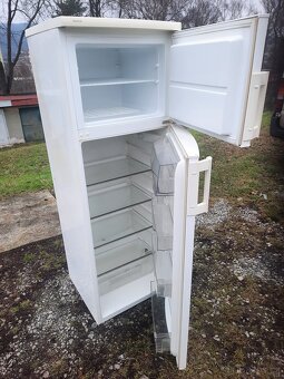 Lednice s mrazákem----mohu dovézt - 2