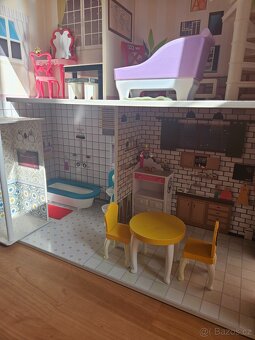 Velký dům pro panenky Barbie - 2