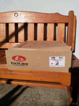 Brusle Botas - 2