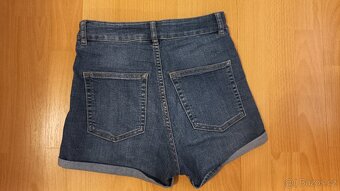 Dívčí riflové šortky H&M vel. 34 - 2