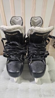 Brusle Bauer Supreme 190 junior, velikost 37,5. - 2