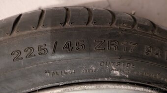 Kola Volvo - R17 - 2