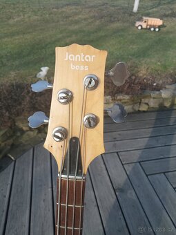 Baskytara Jantar Bass - 2
