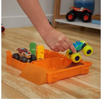 Hot Wheels Monster Trucks Motosaurus - 2