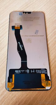Nový displej telefonu Honor 8x - 2