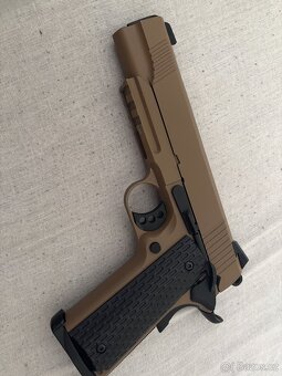 Airsoftová zbraň Colt 1911 - 2