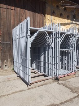 Rámové lešení 86,4m2. - 2
