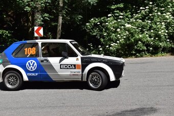 Zavodni VW Golf mk1 - 2