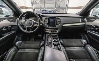 Volvo XC90 - 2