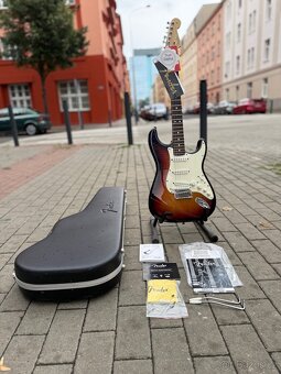 Fender VG G-5 Stratocaster USA 2007 - elektronická kytara: - 2