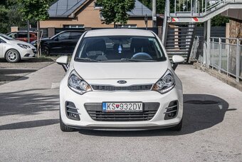 Kia Rio 1.4 CVVT Gold - 2