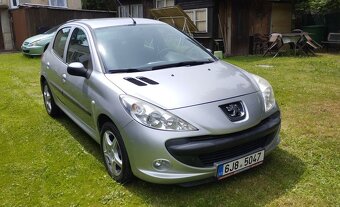 Peugeot 206+ 1.1 44kW benzín - 2