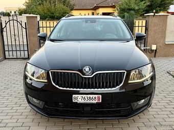 Škoda Octavia Combi Style III DSG 4x4 - 1.8TSi 132Kw 180Ps. - 2