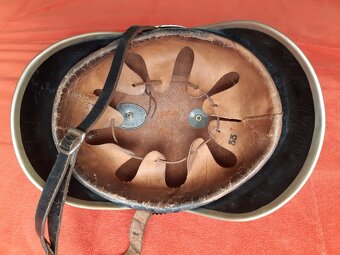 Hasičska helma stará - 2