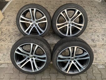 VW 19" celoroční pneu - 2