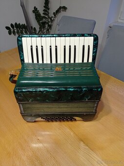 Harmonika, klávesový akordeon - 2