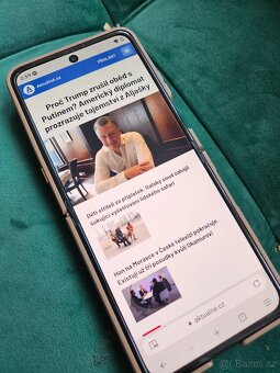 Motorola RAZR 60 Ultra (hneda, 16GB/512GB) - 2