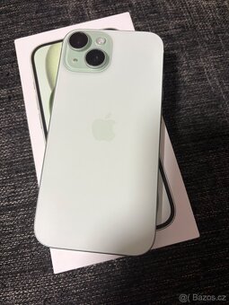 Apple iPhone 15 128gb Green kondice baterie 87% s kabelem po - 2