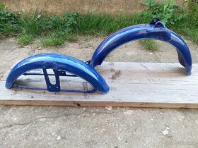 Přední a zadní blatník asi Puch, nebo Sachs moped - 2