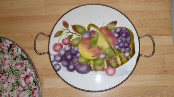 Porcelánový tác v kovové montáži - 2