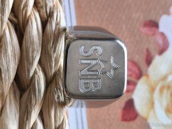 PRSTEN SNB VE STŘÍBRNÉ BARVĚ - 2