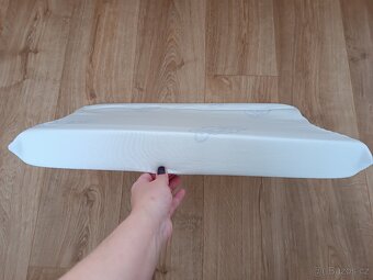 Kojenecký polštář - klín Sensillo - 2