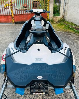 Prodám vodní skútr sea doo Spark 3-up - 2
