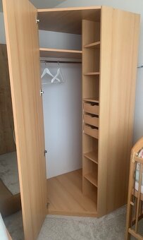 Šatní skříň rohová - 2
