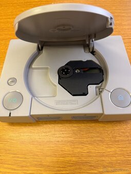 Playstation 1 FAT, PAL scph 9002 super stav - 2