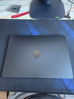 MacBook Air M4 16GB/256GB – Perfektní stav - 2