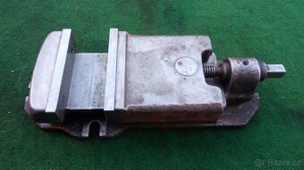 Strojní svěrák 150 - 2