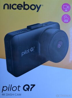 Kamera do auta Niceboy pilot Q7 - 2