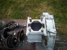 Motor Slavia 1D90TA - motorová skříň - 2