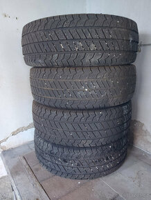 Pneumatiky zimní 235/65 R16 C - 2