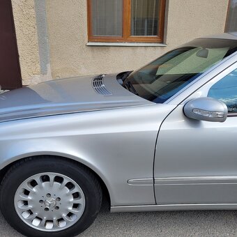 Mercedes E W211 rok 2003 - 2