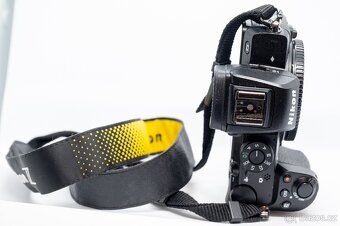 Prodám Nikon Z50 + 2 setové objektivy + příslušenství – TOP - 2