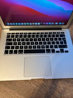 Macbook - 2